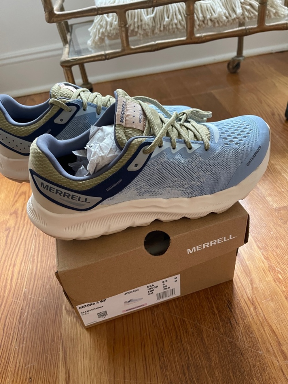 New Merrell woman’s Antora 4WP Light Blue Athletic Sneakers lite blue & moss.